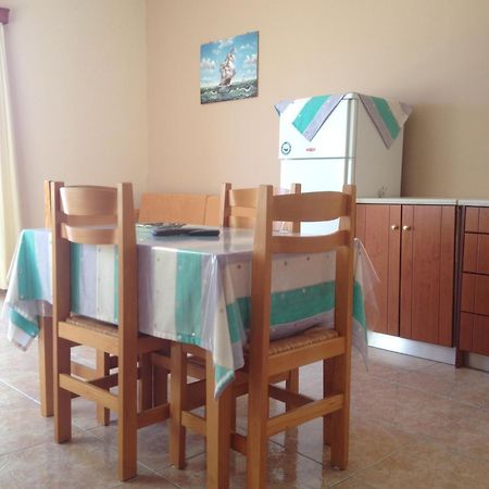 パレオコラMargarita Αpartments Sea Viewアパートメント エクステリア 写真