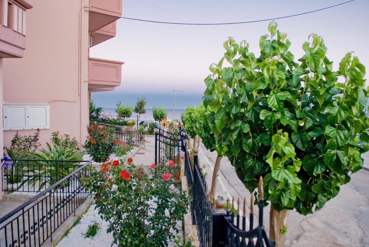 パレオコラMargarita Αpartments Sea Viewアパートメント エクステリア 写真